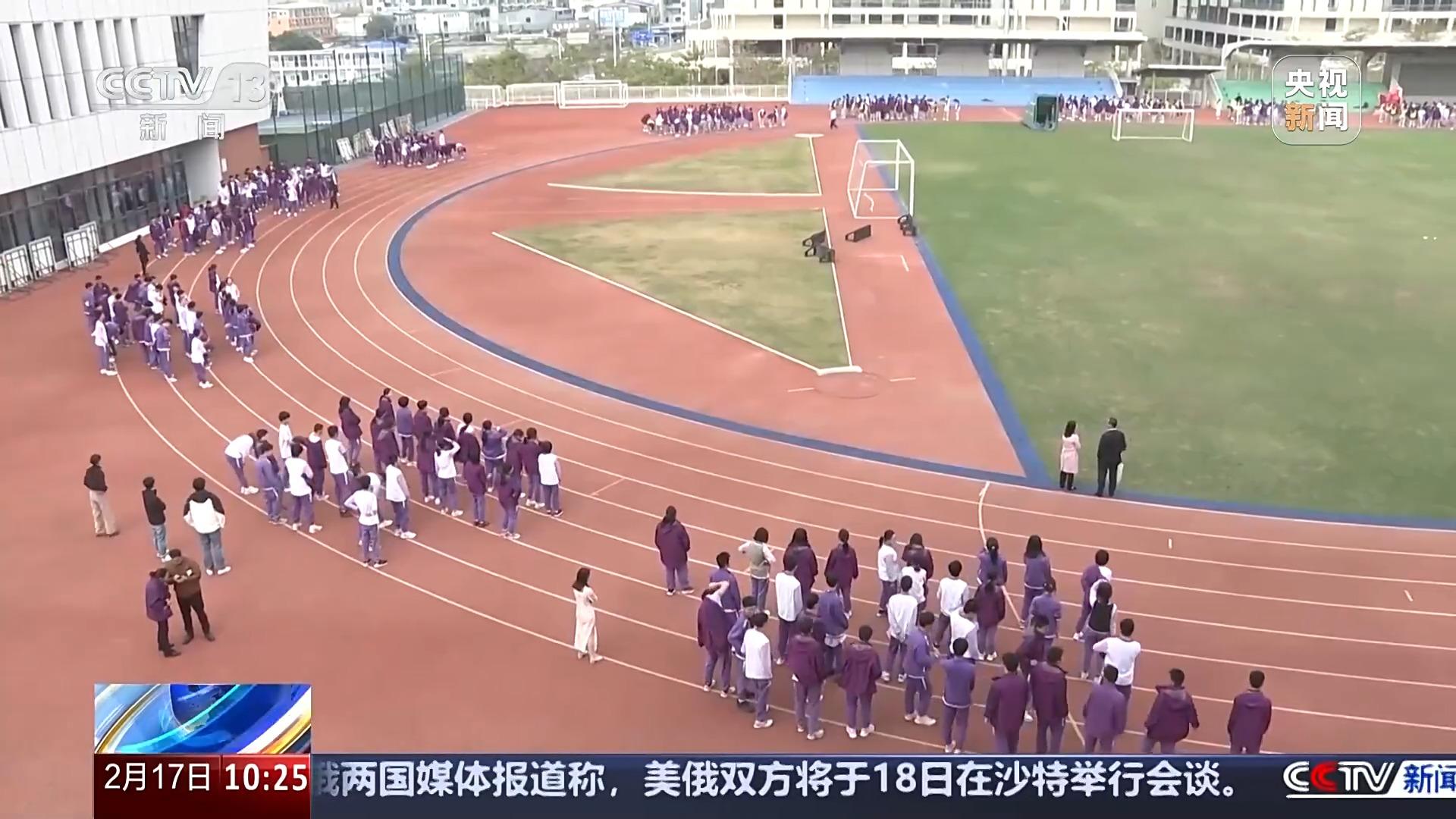 亚选择他的